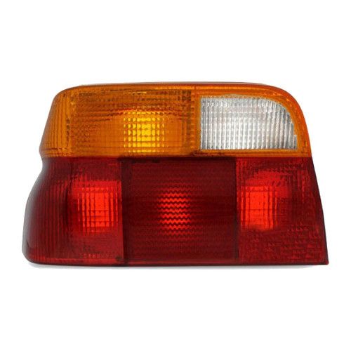 LANTERNA TRASEIRA ESCORT/ VERONA 93/96 JCV LADO DIREITO TRICOLOR - UNIDADE