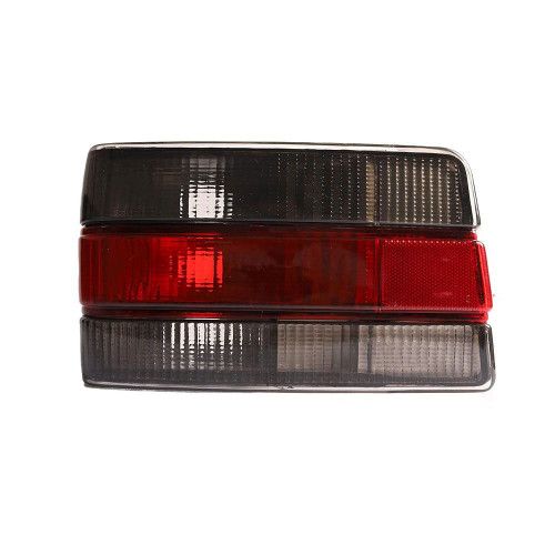 LANTERNA TRASEIRA CHEVETTE 87/93 JCV LADO ESQUERDO PLÁSTICO COR FUMÊ - UNIDADE